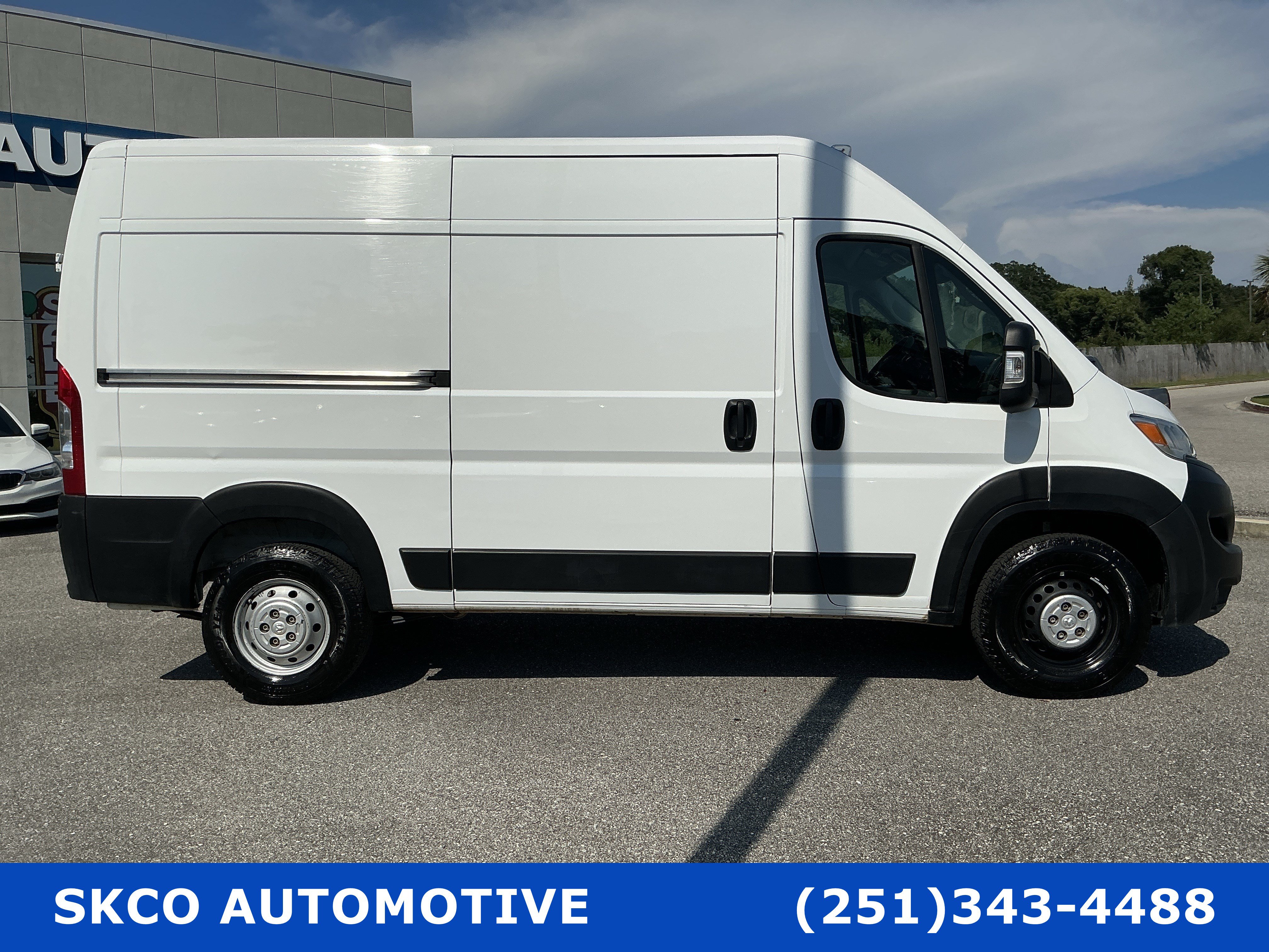 Used 2025 RAM ProMaster 2500 w/ Convenience Group FWD image 6