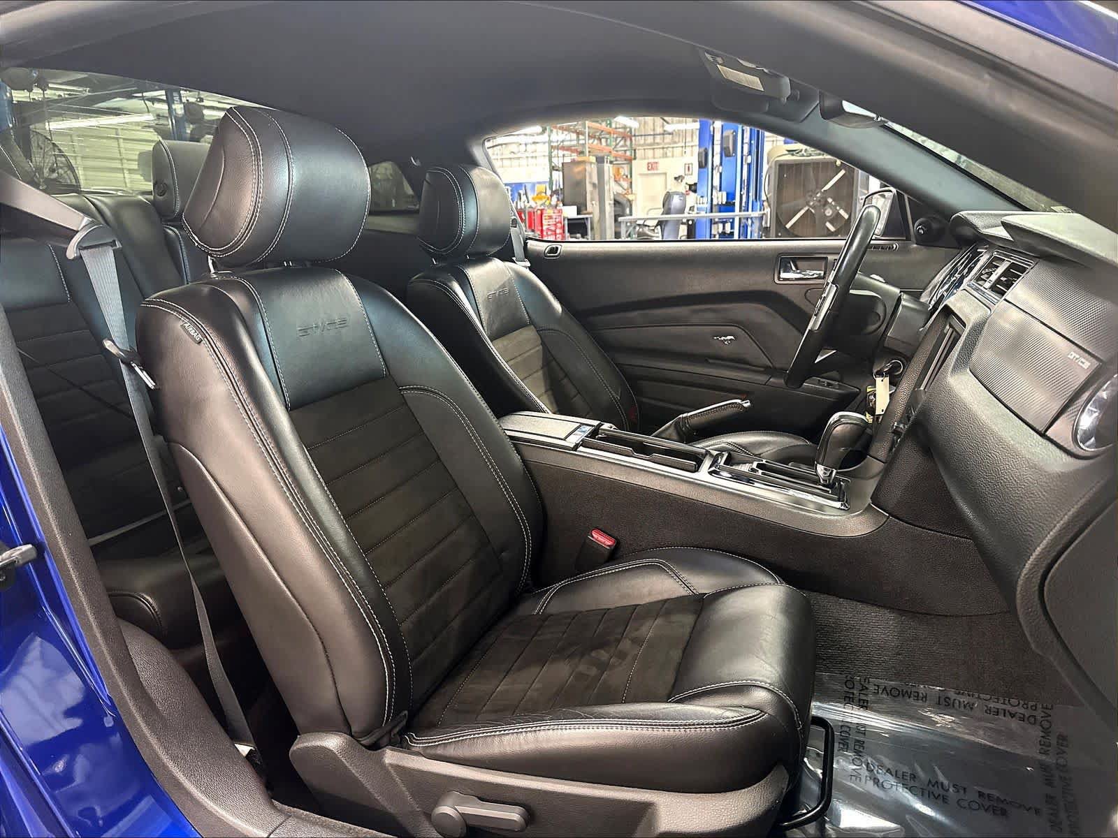 Used 2013 Ford Mustang GT Premium w/ Electronics Pkg RWD image 28