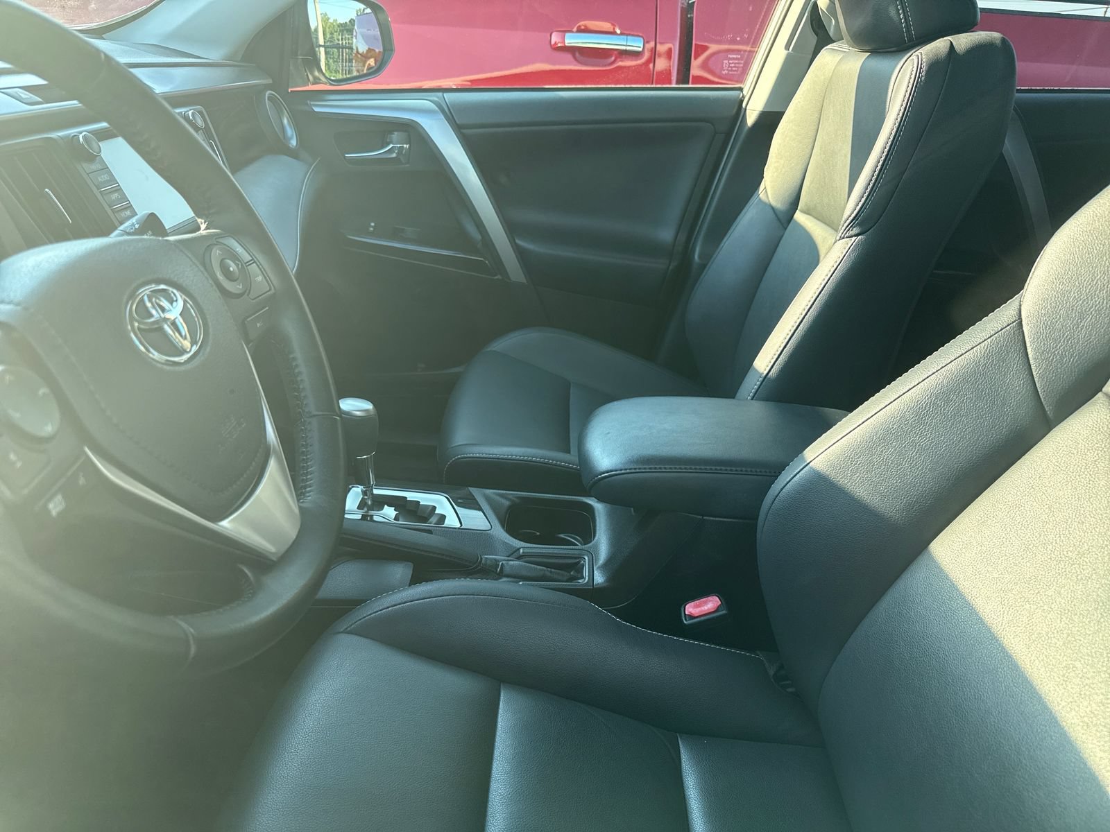 Used 2018 Toyota RAV4 Limited w/ All Weather Liner Package AWD/4WD image 15