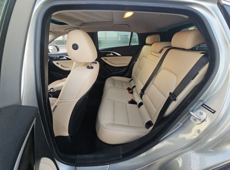 Used 2017 INFINITI QX30 Premium w/ Cargo Package image 25