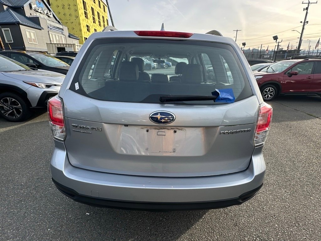 Used 2017 Subaru Forester 2.5i w/ Alloy Wheel Package image 7