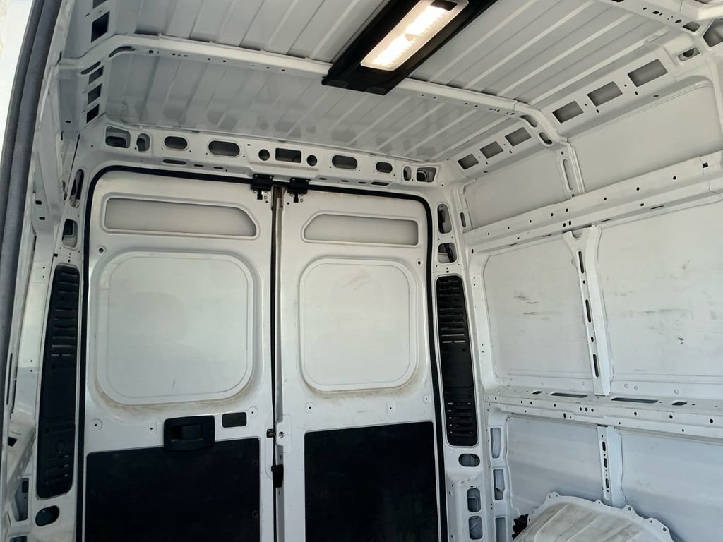 Used 2025 RAM ProMaster 2500 w/ Convenience Group FWD image 24