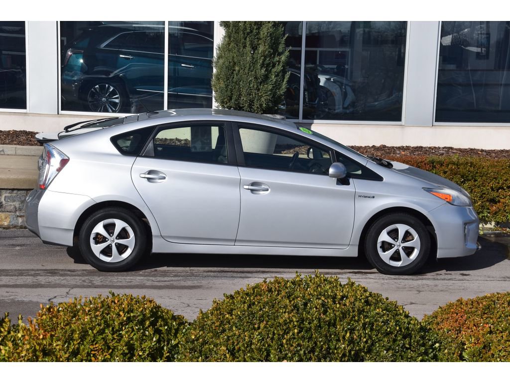 Used 2015 Toyota Prius Four image 3