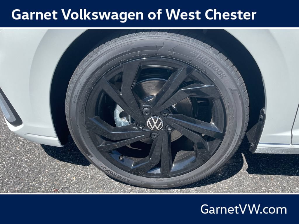 New 2026 Volkswagen Jetta SE FWD image 43