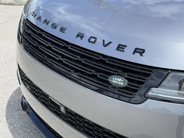 Used 2025 Land Rover Range Rover Sport Dynamic SE AWD/4WD image 6