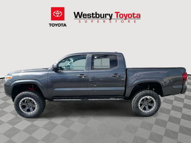 Used 2022 Toyota Tacoma SR image 13