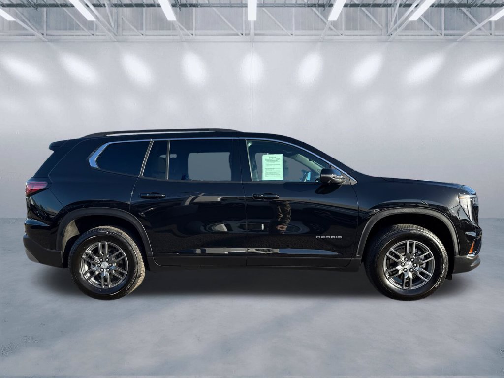 Used 2026 GMC Acadia Elevation FWD image 3