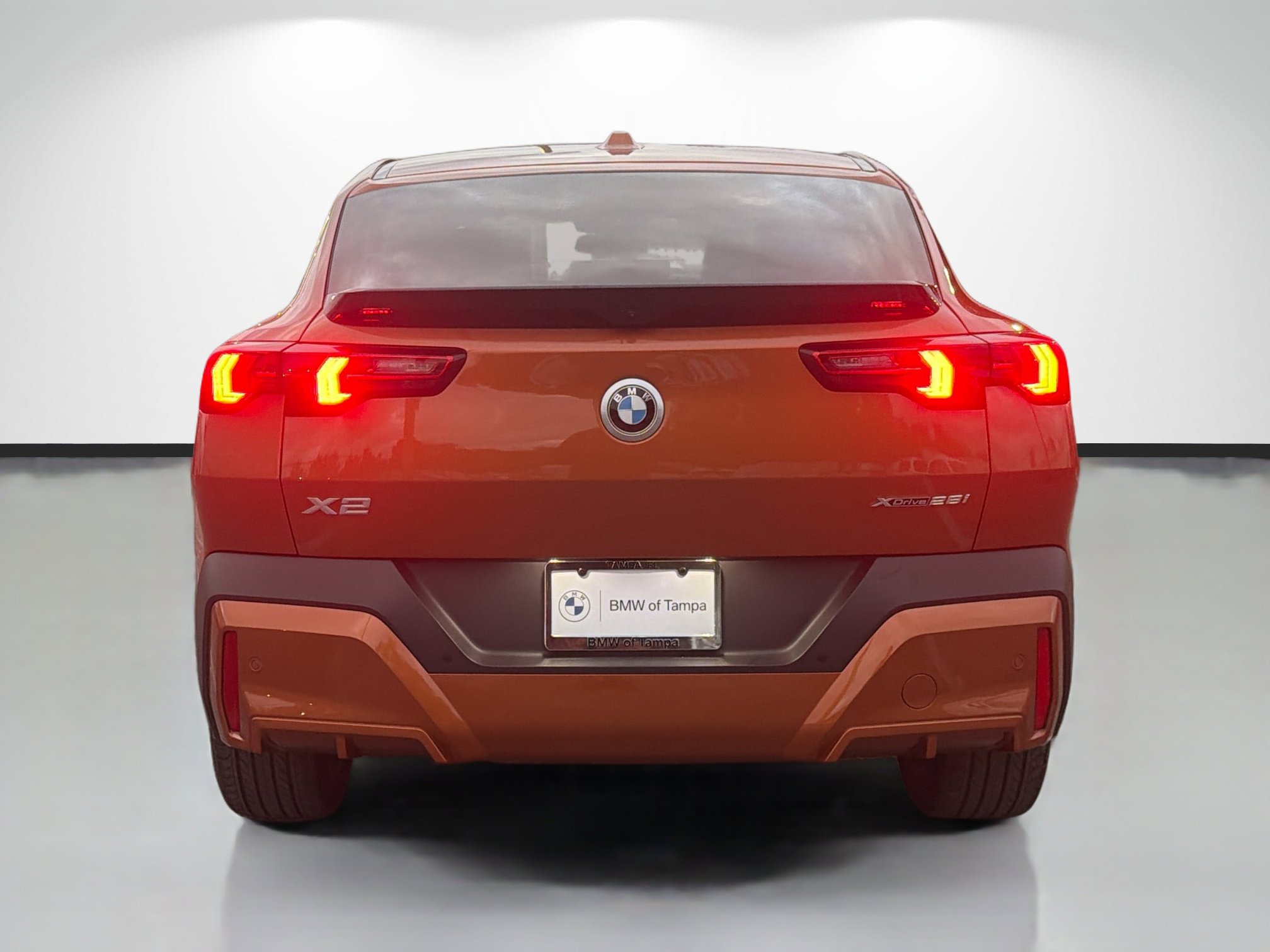 Used 2025 BMW X2 xDrive28i image 4