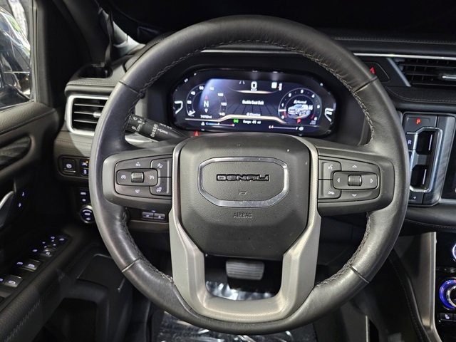 Used 2022 GMC Yukon XL Denali w/ Denali Ultimate Package image 39