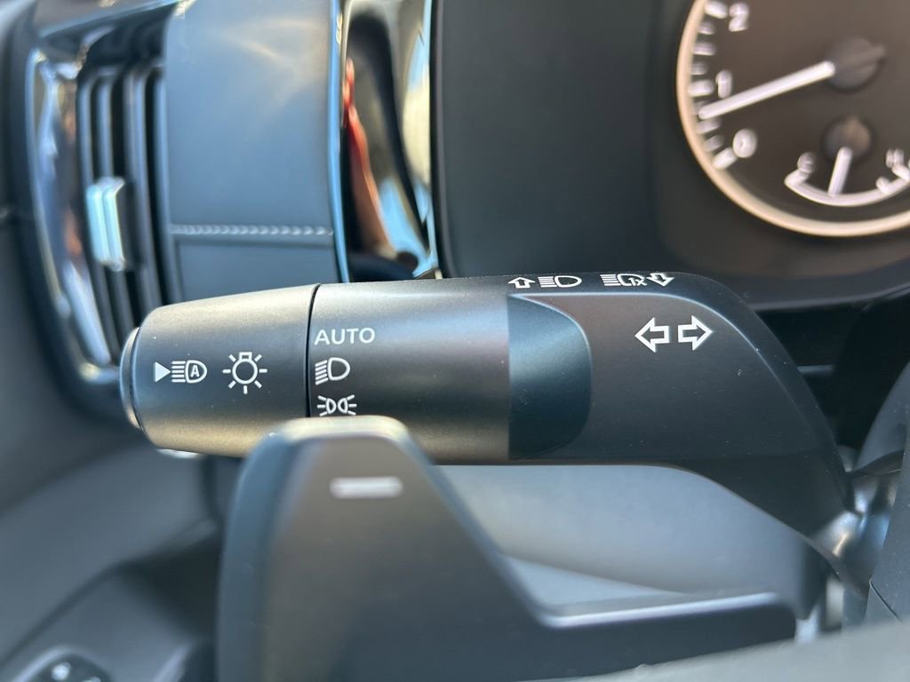 New 2026 Nissan Pathfinder SV image 29