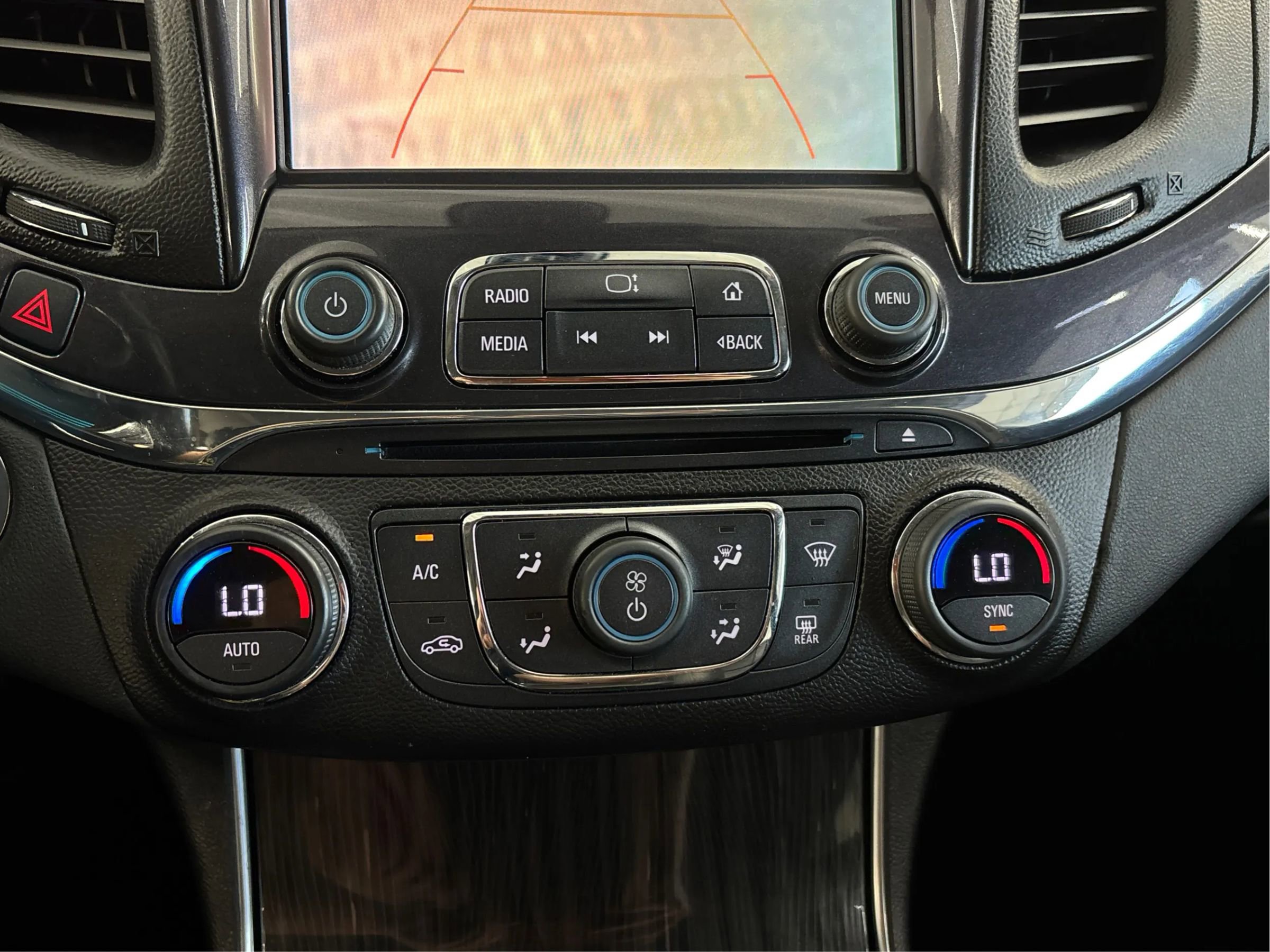 Used 2018 Chevrolet Impala LT w/ LT Entertainment Package FWD image 36