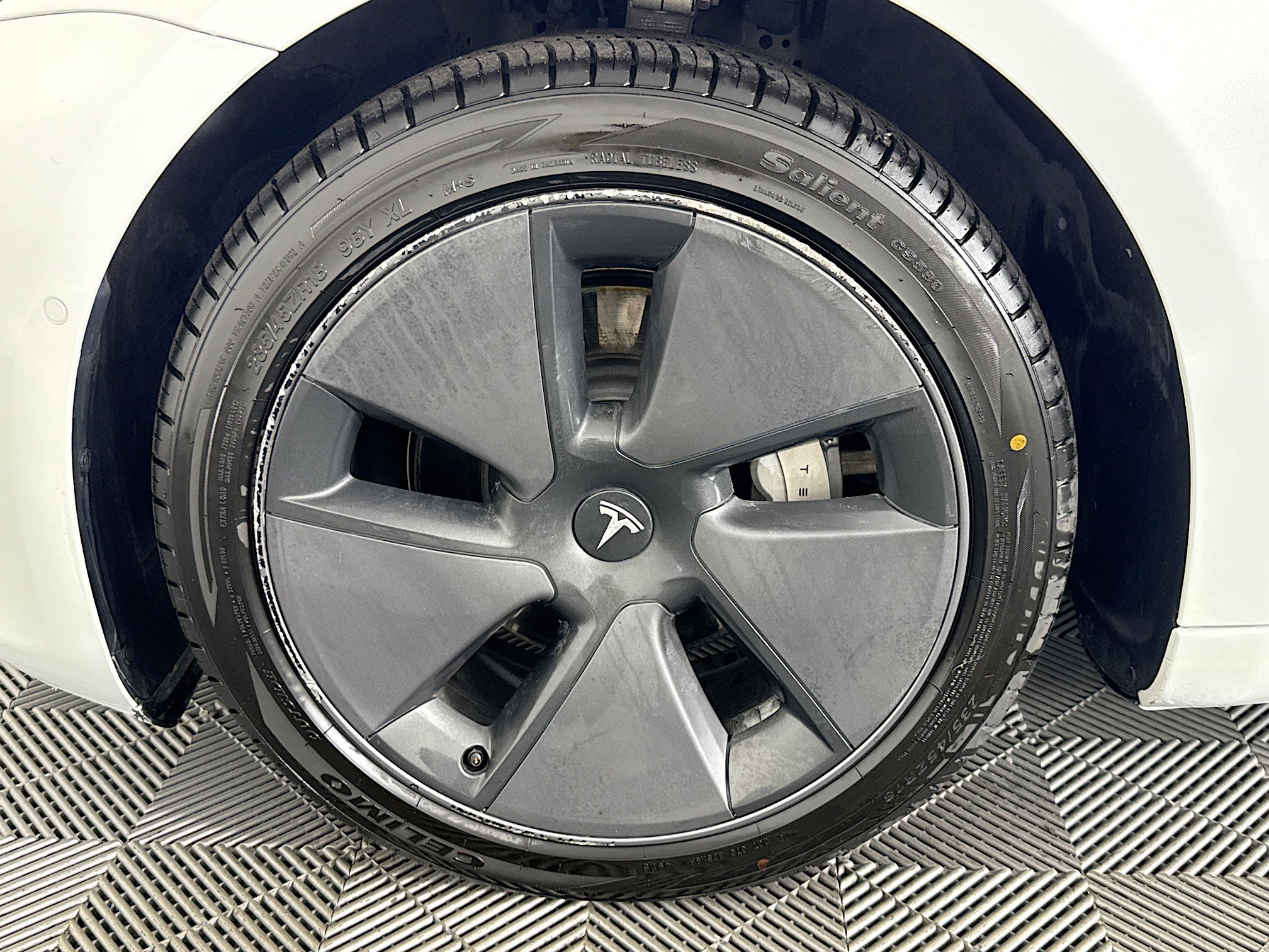 Used 2021 Tesla Model 3 Standard Range image 35