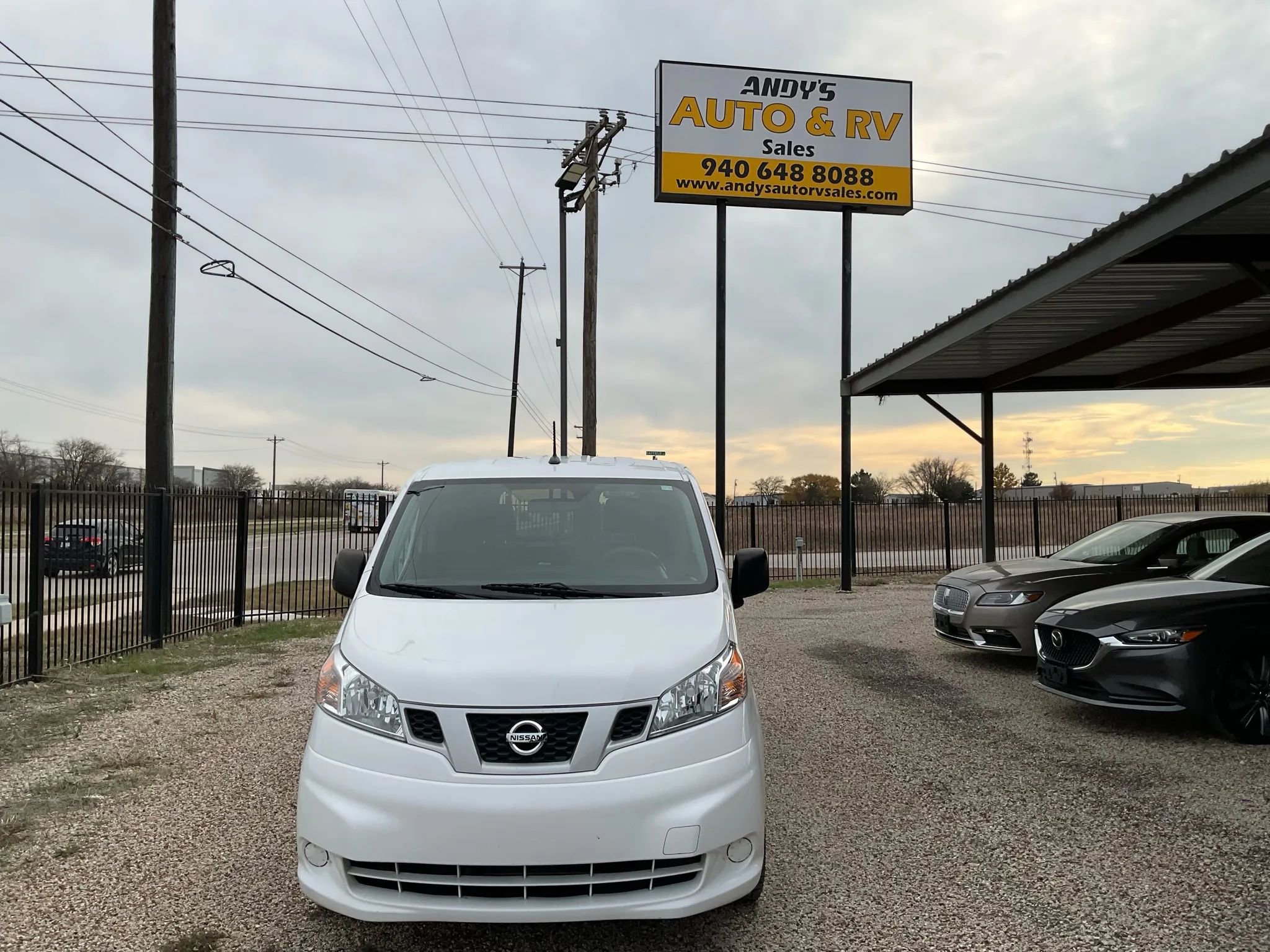 Used 2020 Nissan NV200 S w/ Sliding Glass Door Package image 2
