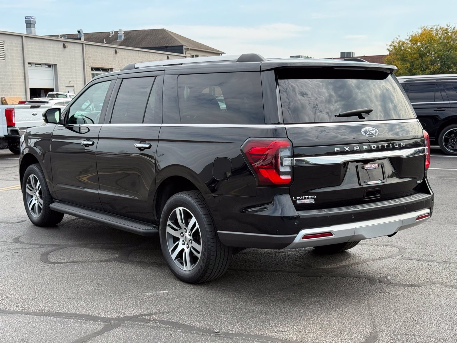 Used 2024 Ford Expedition Max Limited AWD/4WD image 6