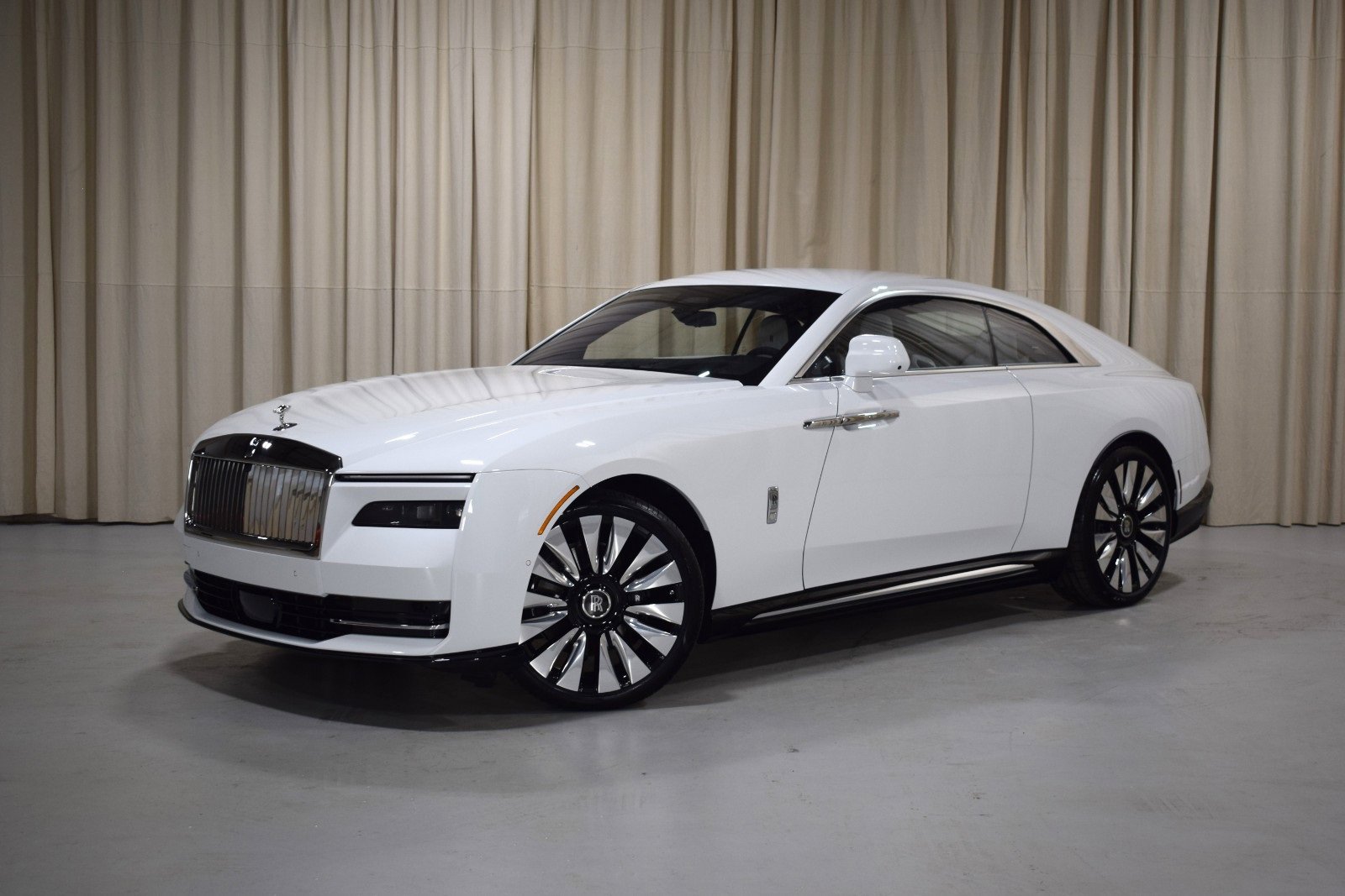 New 2025 Rolls-Royce Spectre w/ Leather Finishing Pack