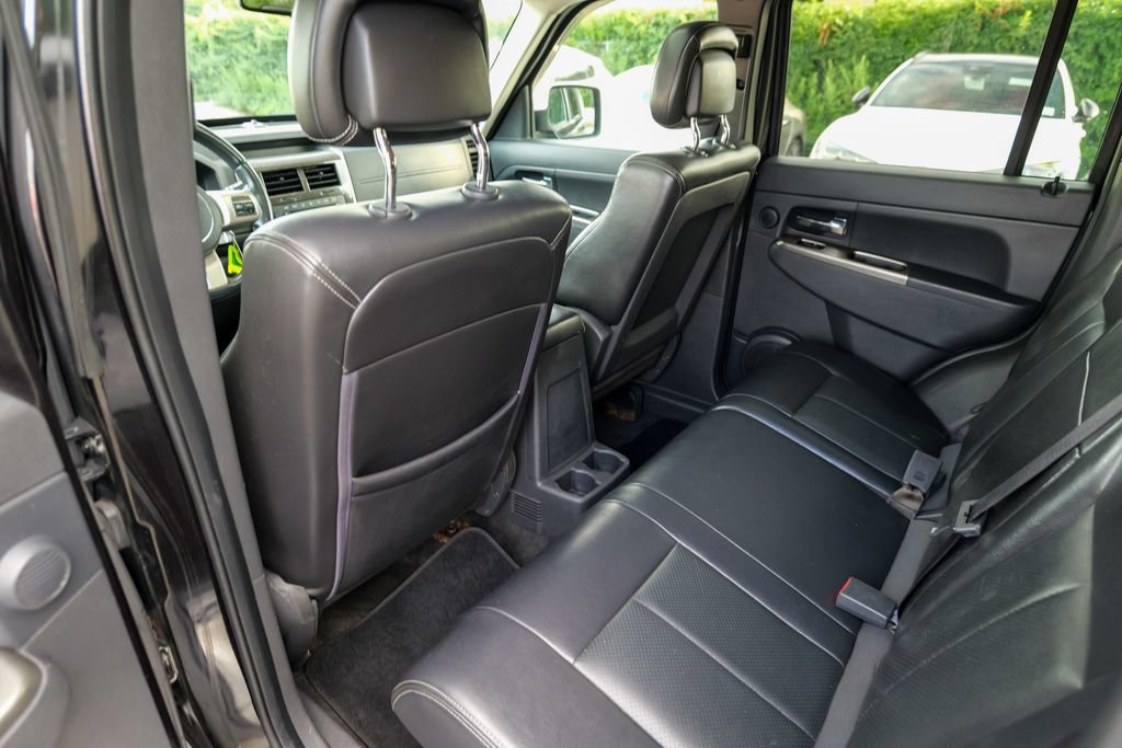 Used 2011 Jeep Liberty Limited w/ Chrome Accents Group AWD/4WD image 25