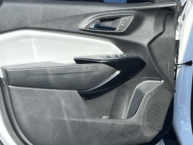 Used 2024 Chevrolet Trax LT w/ Driver Confidence Package FWD image 23