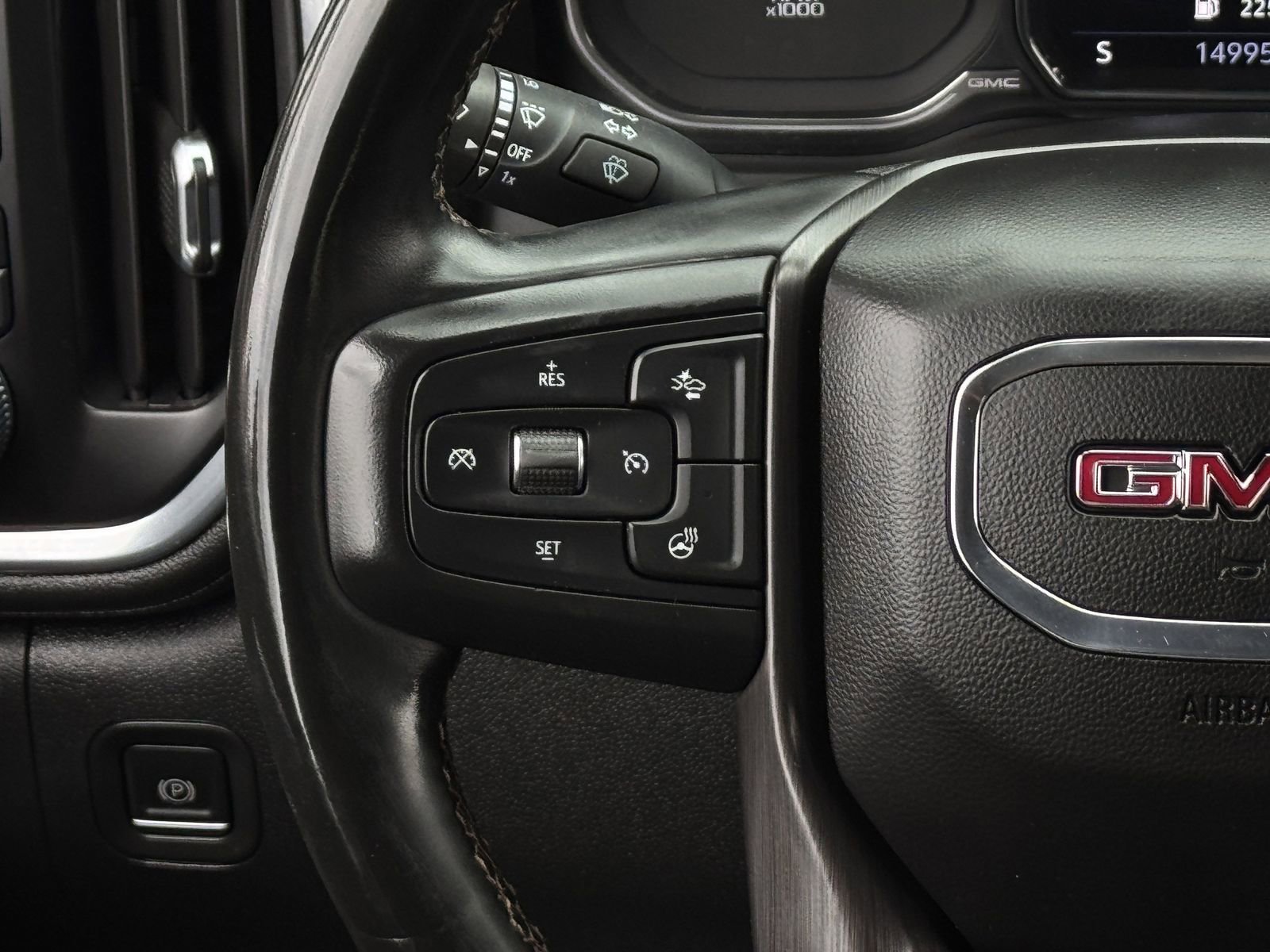 Used 2023 GMC Sierra 2500 AT4 w/ AT4 Premium Plus Package image 16