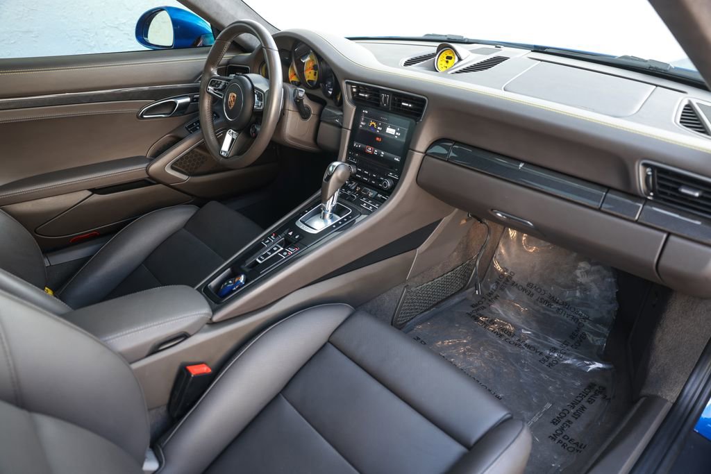 Used 2017 Porsche 911 Turbo S image 22