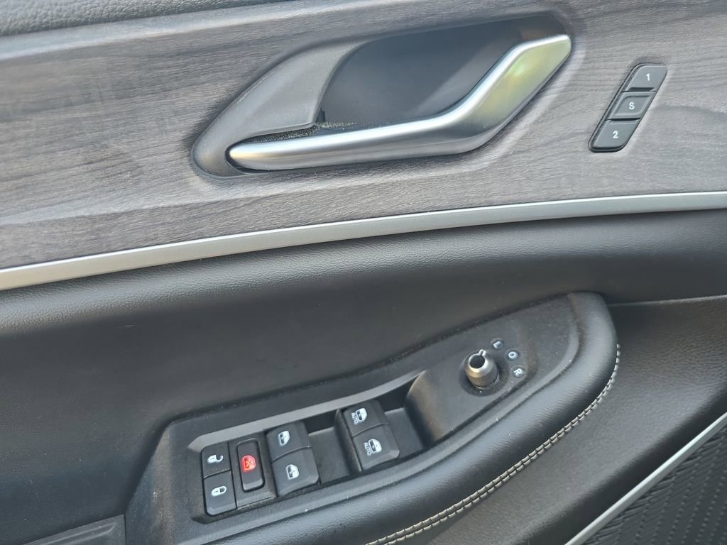 Used 2024 Jeep Grand Cherokee Limited 4xe AWD/4WD image 11