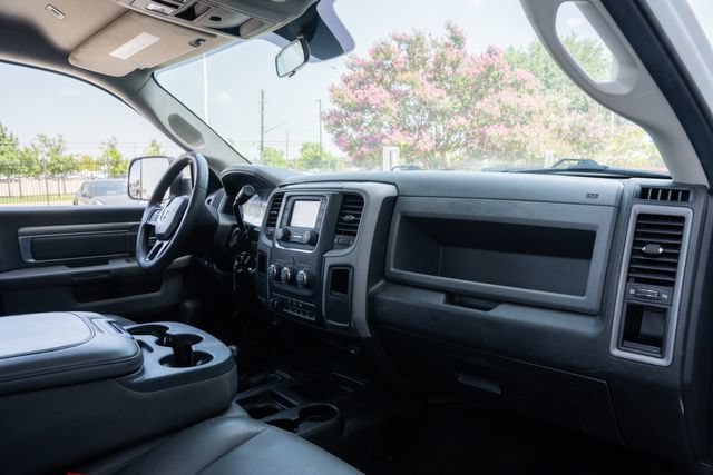 Used 2018 RAM 3500 Tradesman w/ Chrome Appearance Group AWD/4WD image 33