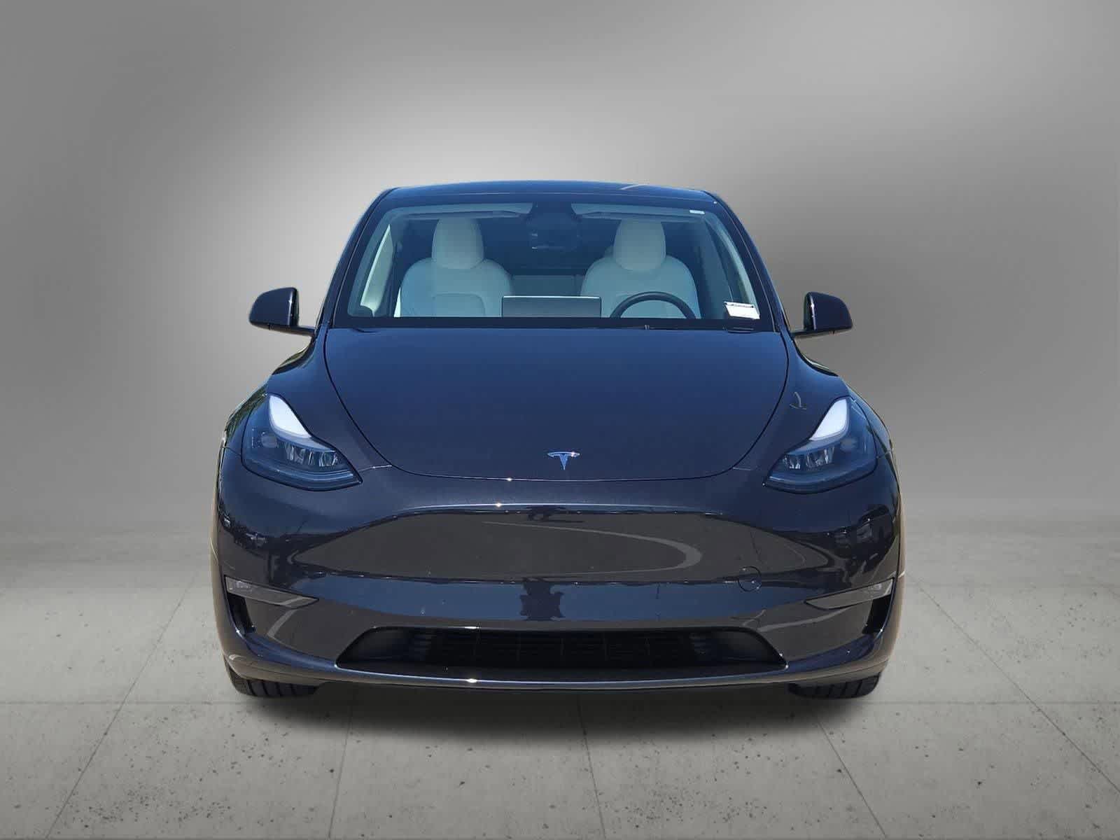 Used 2025 Tesla Model Y Long Range AWD/4WD image 9