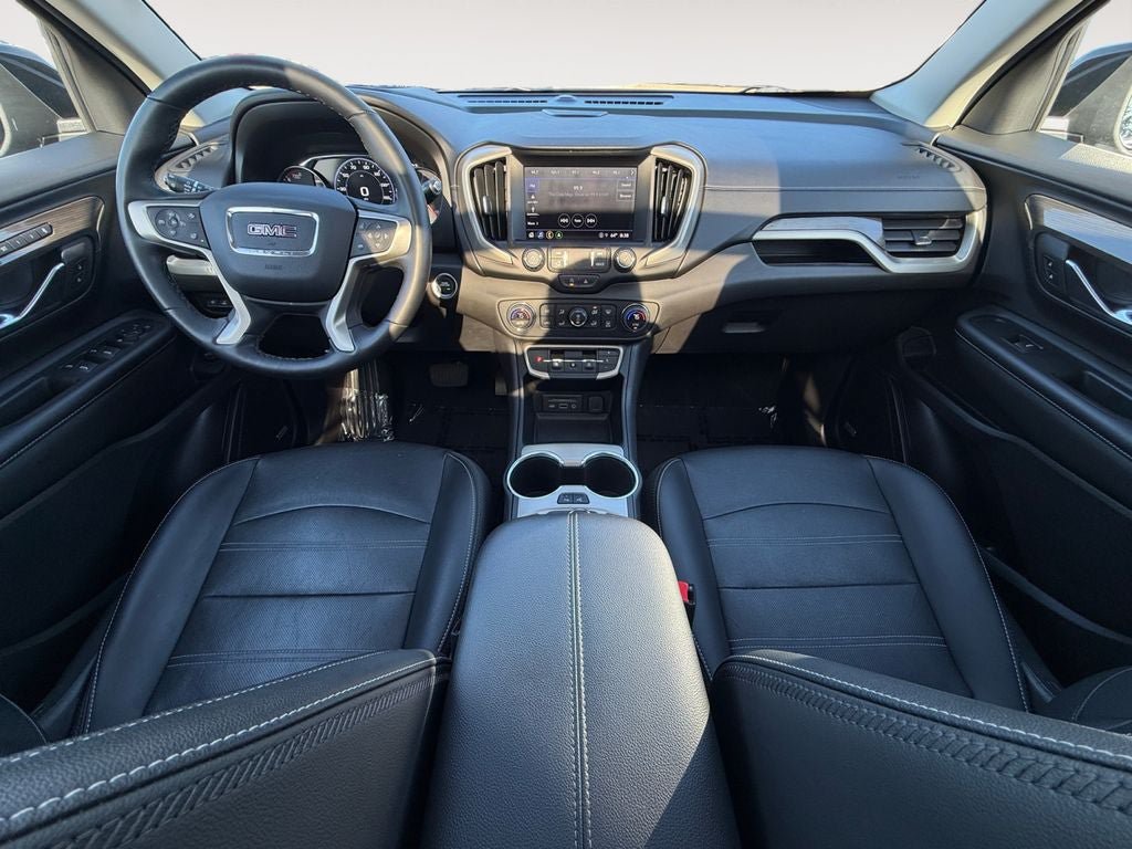 Used 2023 GMC Terrain Denali w/ Denali Premium Package AWD/4WD image 11