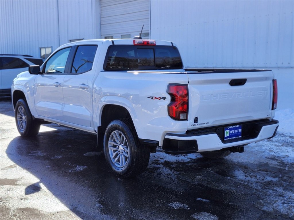Used 2024 Chevrolet Colorado LT w/ LT Convenience Package II image 3