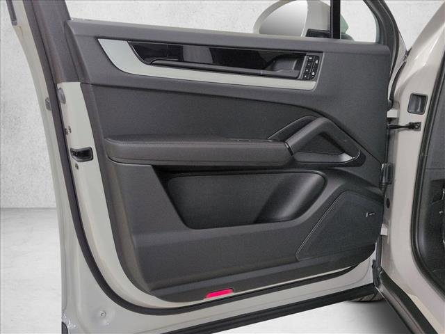 New 2026 Porsche Cayenne Coupe image 14