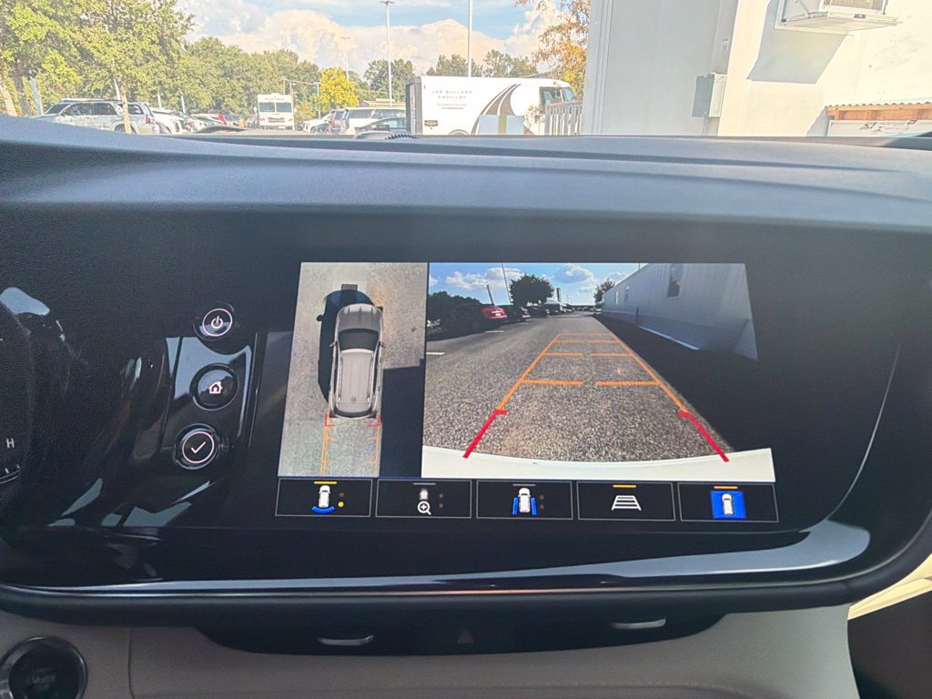 Used 2023 Buick Envision Avenir FWD image 16
