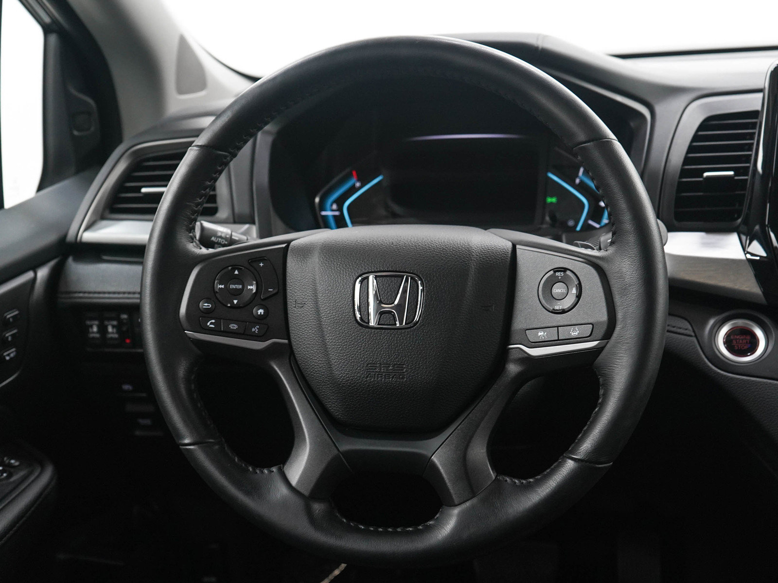 Used 2024 Honda Odyssey EX-L image 18