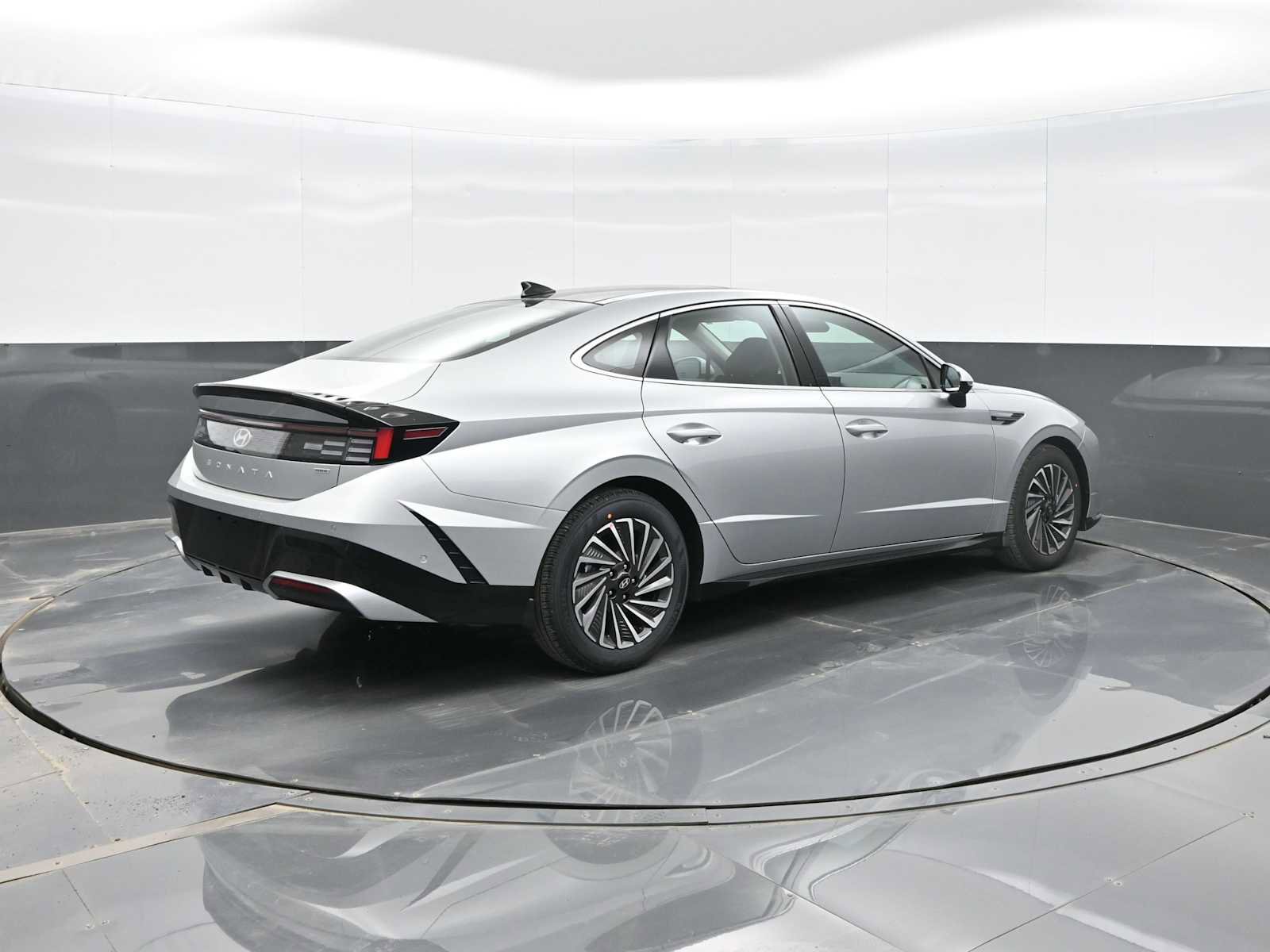 New 2026 Hyundai Sonata Limited image 8