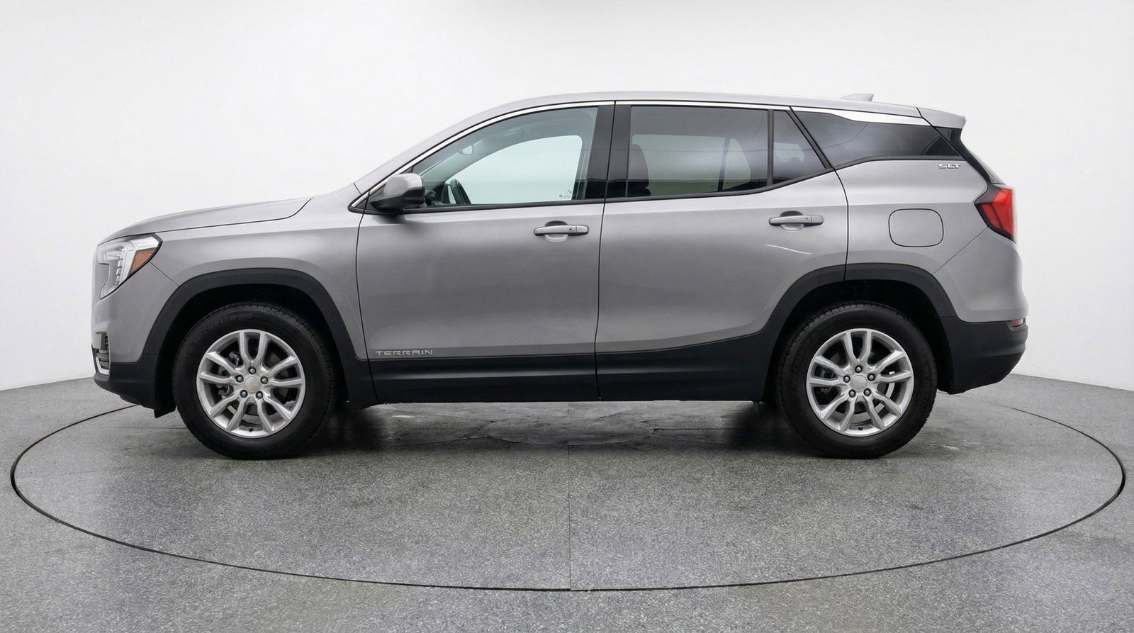Used 2024 GMC Terrain SLT AWD/4WD image 5
