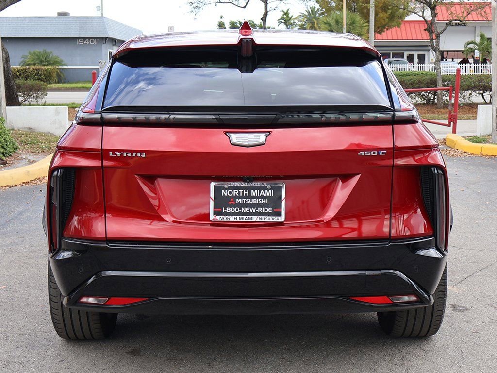 Used 2024 Cadillac Lyriq Sport image 13