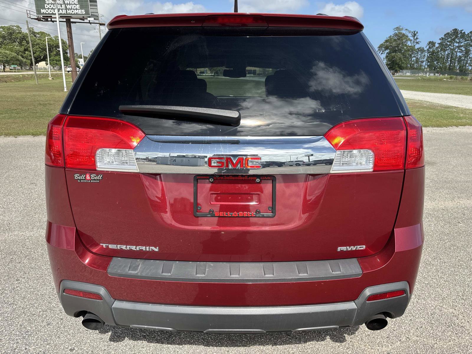 Used 2010 GMC Terrain SLE AWD/4WD image 5