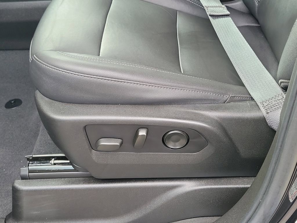 Used 2021 Chevrolet Tahoe LT image 16