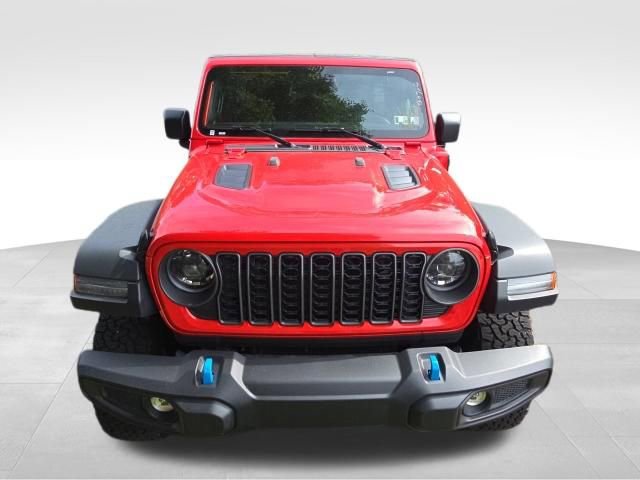 Used 2025 Jeep Wrangler Unlimited Rubicon 4xe w/ Convenience Group AWD/4WD image 11