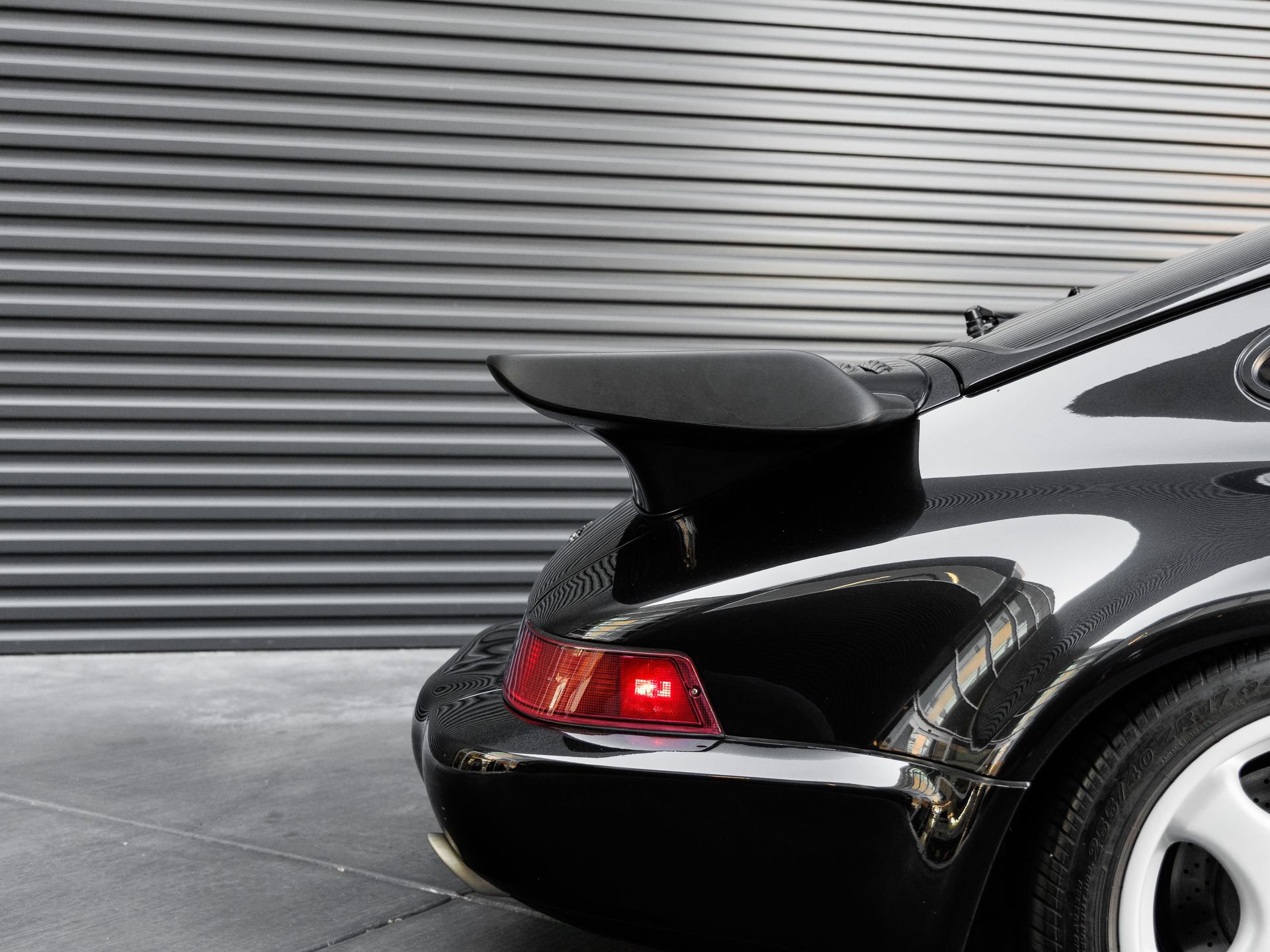 Used 1992 Porsche 911 Turbo RWD image 38