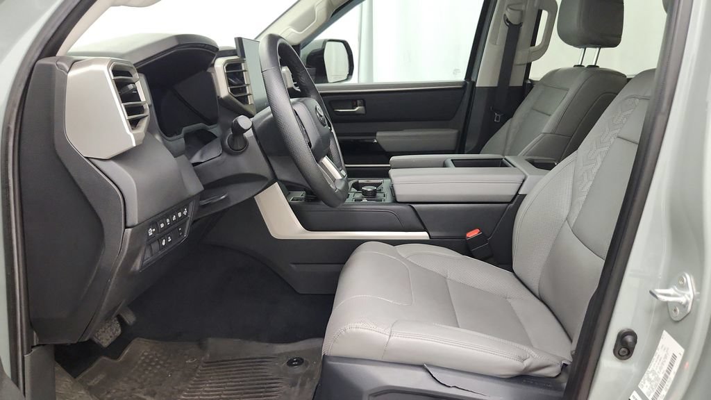 Used 2024 Toyota Tundra Limited AWD/4WD image 15