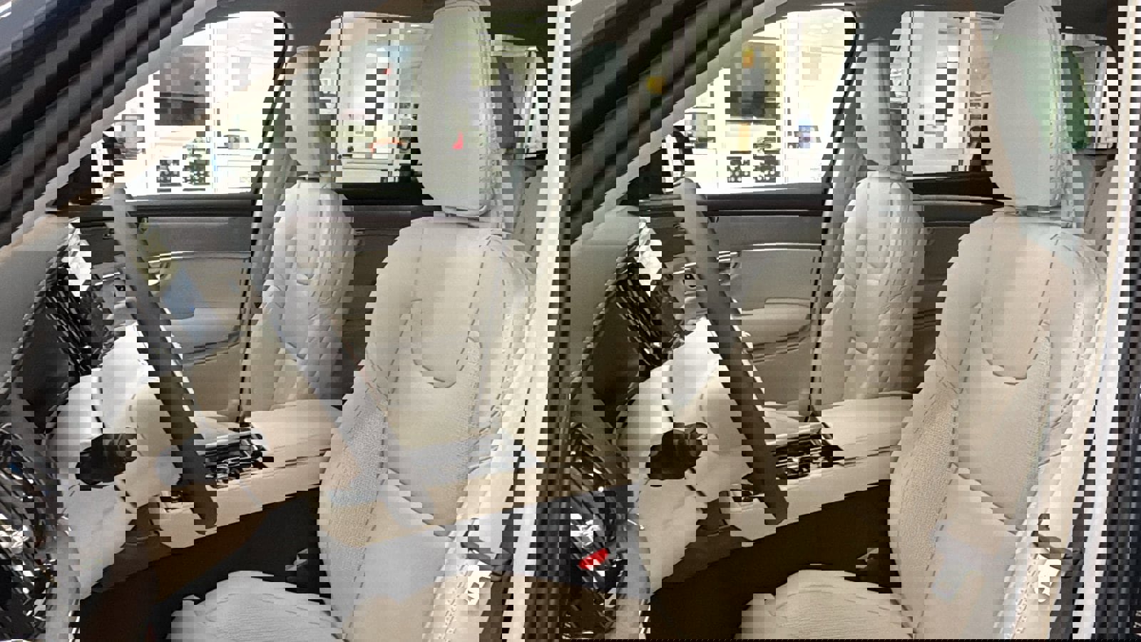 New 2026 Volvo XC90 B6 Ultra w/ Protection Package Premier image 23