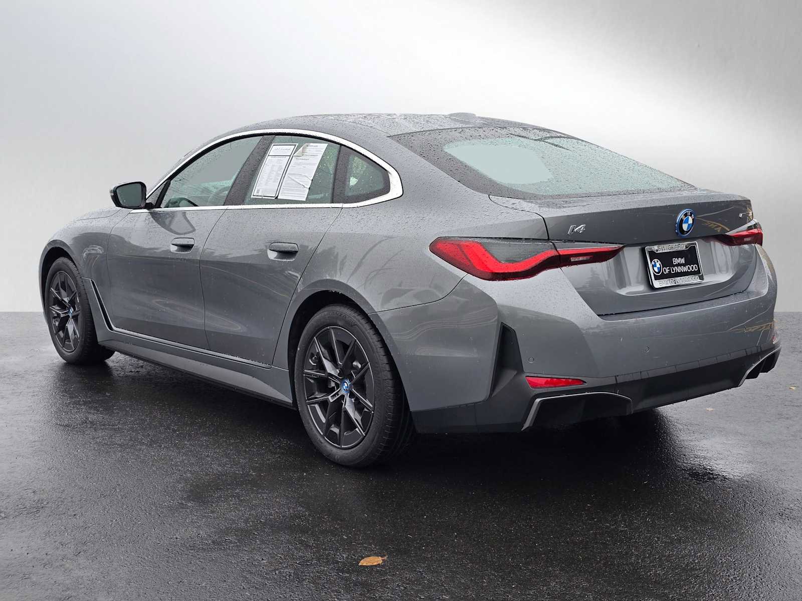 Used 2024 BMW i4 eDrive35 w/ Premium Package image 5