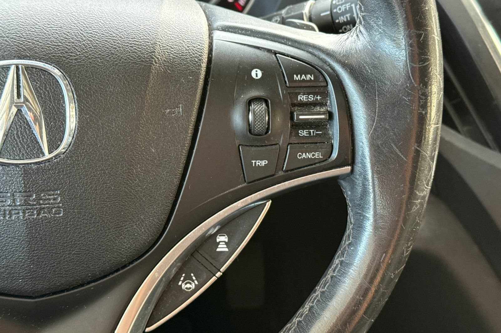 Used 2018 Acura MDX w/ Technology Package FWD image 38