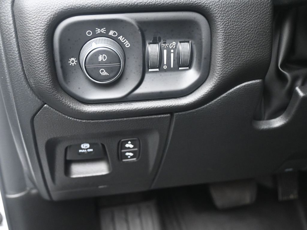 Used 2025 RAM 1500 Lone Star image 21