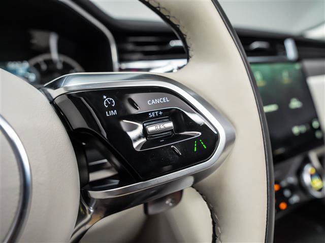 Used 2022 Jaguar F-PACE S AWD/4WD image 21