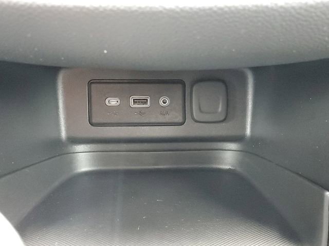 Certified 2024 Chevrolet Equinox LT w/ LPO, Floor Liner Package image 34