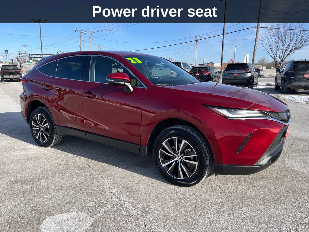 Used 2023 Toyota Venza LE image 9