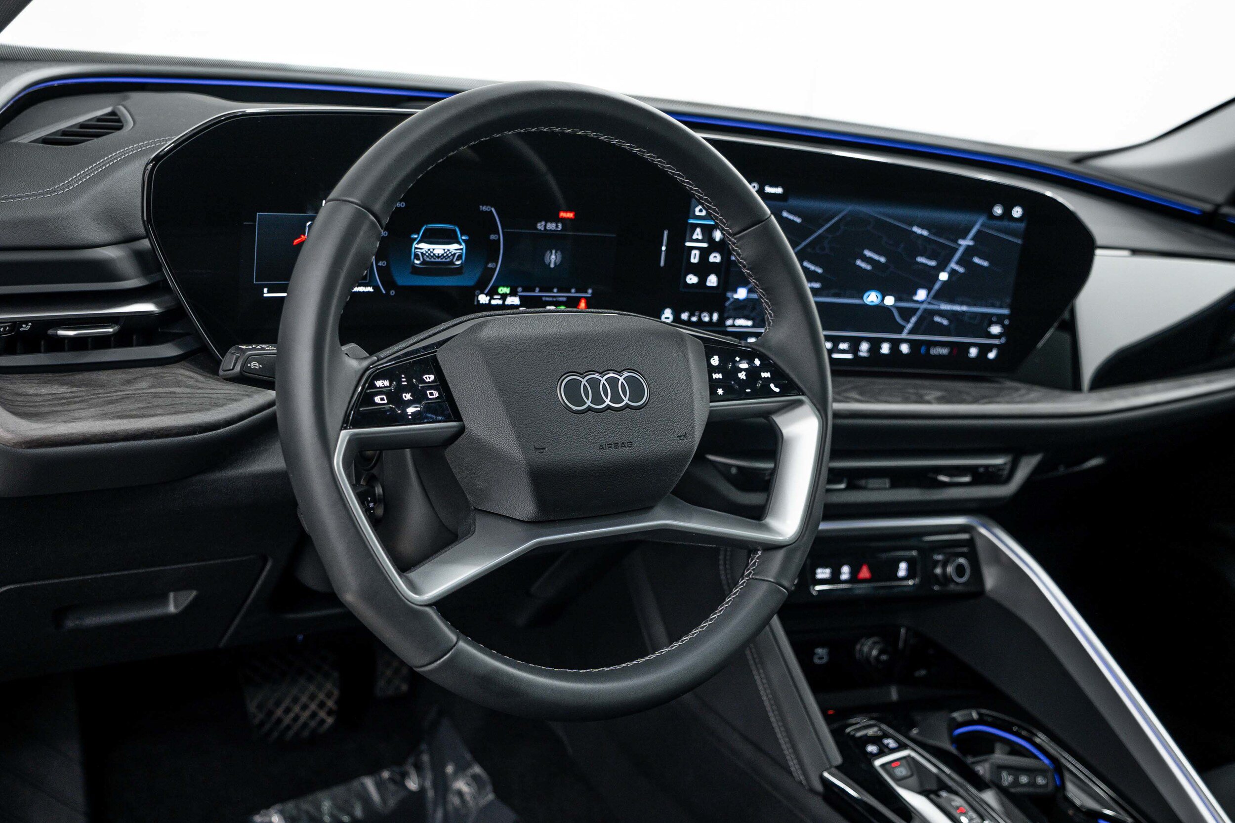 Used 2025 Audi Q5 Premium Plus AWD/4WD image 10