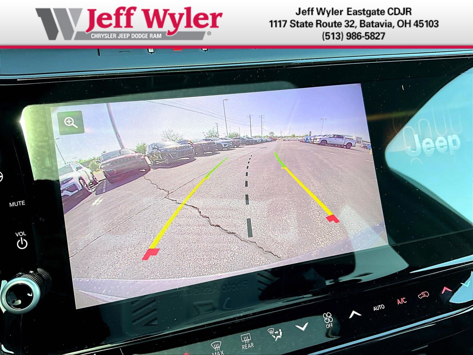 New 2026 Jeep Grand Cherokee Altitude AWD/4WD image 25