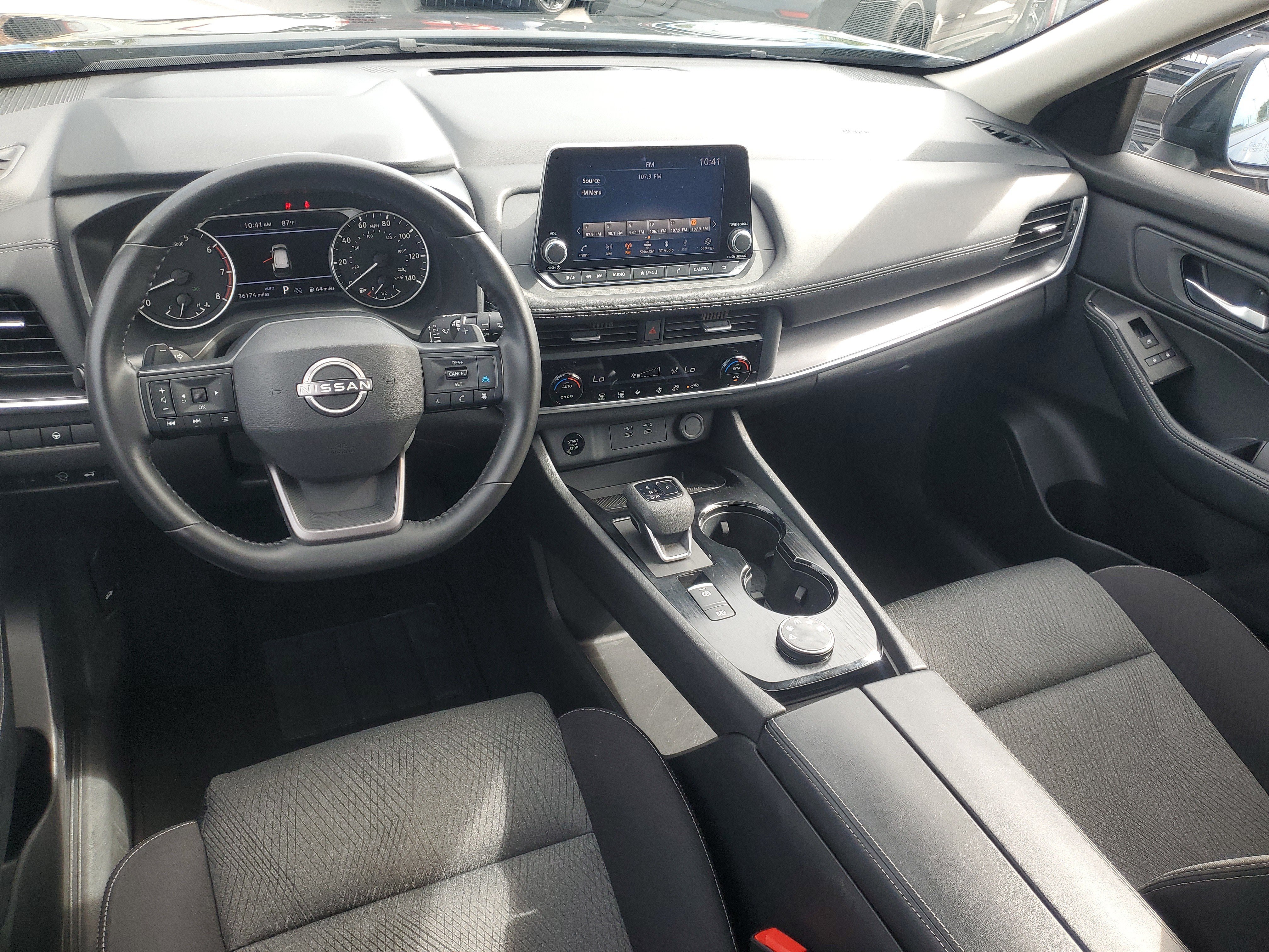 Used 2025 Nissan Rogue SV AWD/4WD image 10