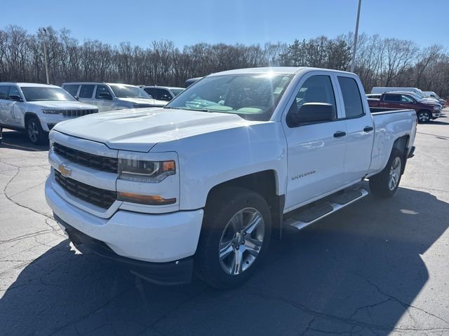 Used 2016 Chevrolet Silverado 1500 Custom w/ Custom Convenience Package image 4